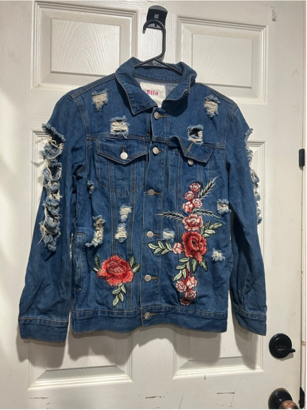 Women's Ella Blue Distressed Floral Embroidered Jean Jacket M